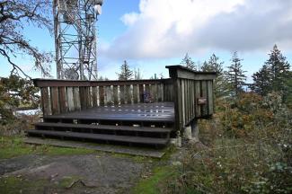 A view of the viewing platform, Not a bad stand, too bad the view left