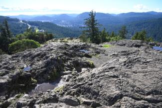 The summit area and the southern view towards bear mountain